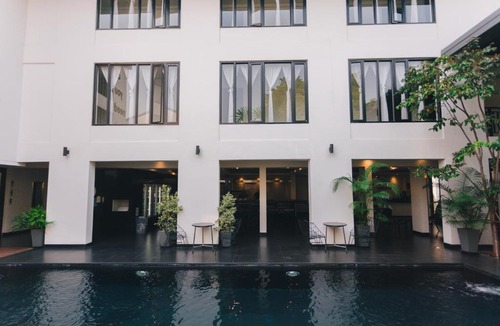 Wua Lai Hotel | iSilver Hotel