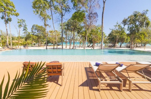 Koh Rong Sanloem Resort | ISLAND CENTER POINT