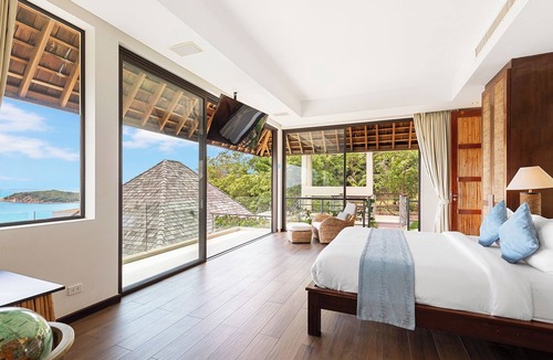 Bophut Villa | Jasmine Waterslide 5BR Villa with Private Pool