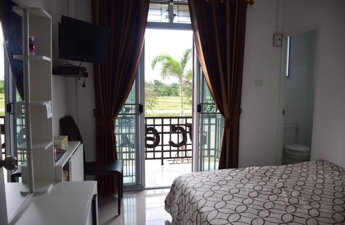 Phunphin House | JC Guesthouse