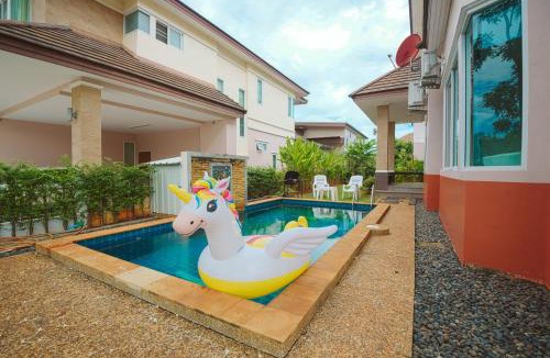 Pak Nam House | June Pool Villa