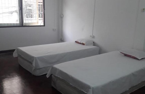 Wat Ratchabophit House | K8 Hostel
