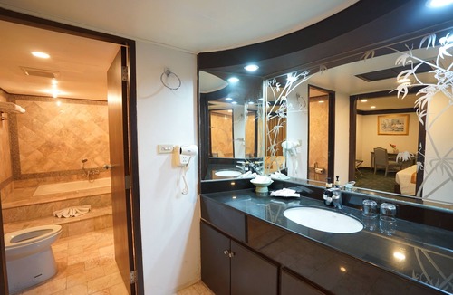 Nong Bon Hotel | King Park Avenue Hotel