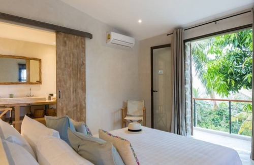 Chaweng City Center Villa | Koh Koon-Provence Meets Samui - 6BR + 2 Kids room