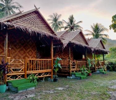 Ko Mook Ski Chalet | Kohmook Money RUEAN PHAI