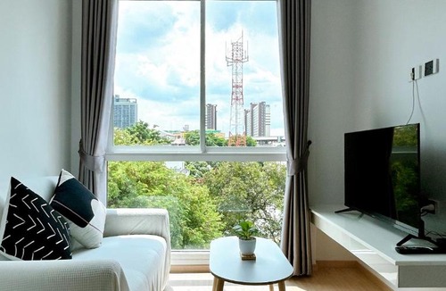 Chatuchak Apartment | Komfy Quarters BTS Ratchayothin