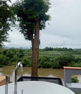 Sai Yok Resort | Kwainoy Riverpark