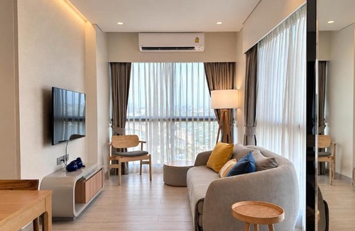 Bang Tao Apartment | Lake View Apartments in Laguna Bang Tao