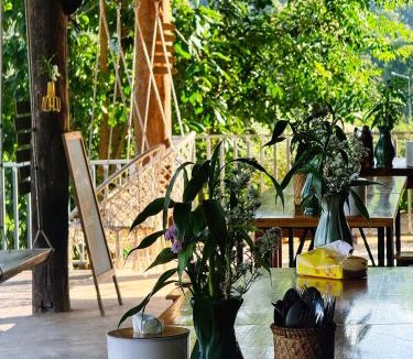 Mae Wang Bed & Breakfast | Lazy mango homestay
