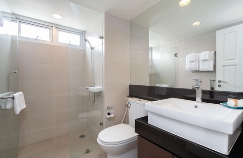 Bang Na Hotel | Lily Hotel Bangkok