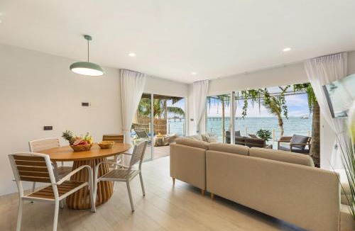 Lipa Noi Villa | Little Me Beachfront Villa