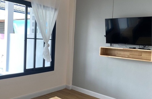 Betong House | Located in Betong. Private house Free private parking and free WiFi.