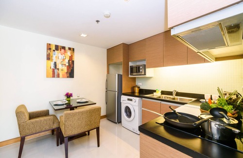Ploenchit Hotel | Lohas Residences Sukhumvit