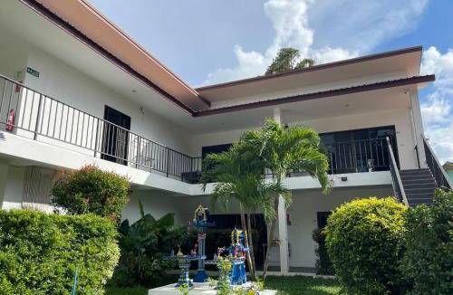 Ban Saiyuan Resort | Lotus Bleu Resort & Restaurant
