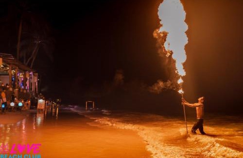 Chaweng City Center Hotel | LOVE beach club Koh Samui