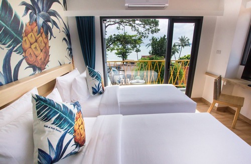 Chaweng City Center Hostel | Lub d Koh Samui Chaweng Beach - Beachfront Vibrant Social Vibe