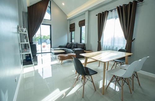 Sattahip Villa | Lunar pool villa sattahip
