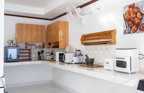 Ko Lanta Villa | Luxure Villa Rooms 1 – Pool & Shared Kitchen