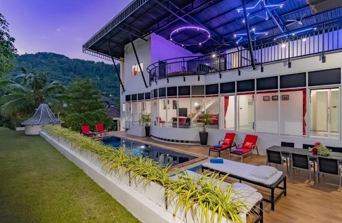 Chalong Villa | Luxurious 10-Bedroom Villa with Private Pool in Chalong, Phuket
