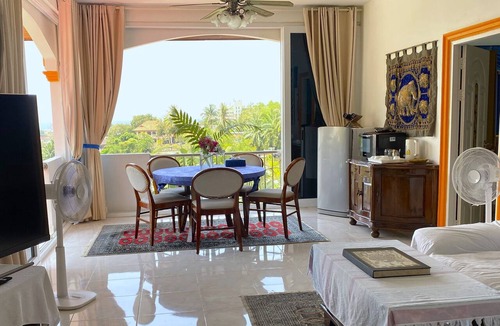 Karon Villa | Luxury 4-bedroom VILLA, 10 minutes foot walk from the fine sands of Karon Beach