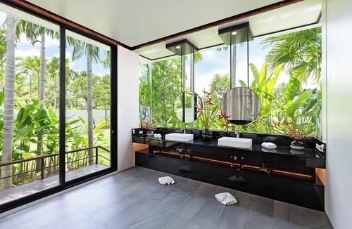 Rawai Villa | Luxury Pool Villa 6.5 bedrooms-Emilys Pearl/Nai Harn Baan Bua/Nai Harn Beach