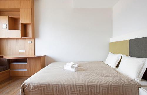 Ratchaprasong Apartment | M Estate Luxury 3BR Residence Heart of Bangkok