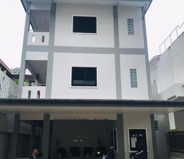 Kata Apartment | M&N Guesthouse Kata