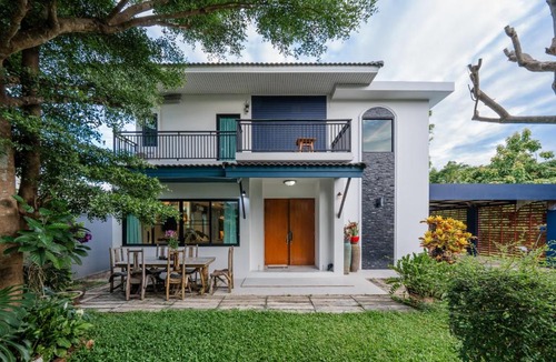 Hang Dong Villa | MarenaGardenVillaHangDong