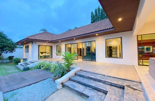 Huai Yai Villa | Mellow Pool Villa - Family house with nice pool & garden - 4 bedrooms