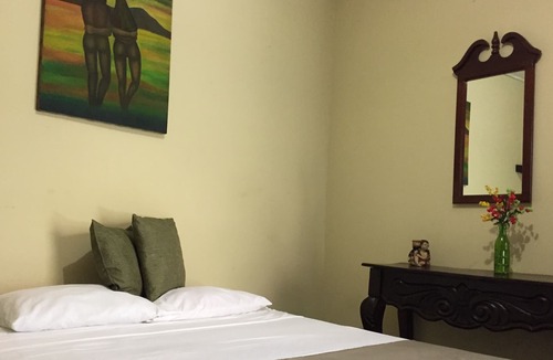 Leon House | Merkatus House - A/C and Breakfast Included