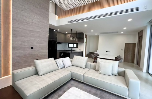 Ban Saiyuan Villa | Mila: Luxury 3BR Pool Villa in fabulous Rawai with AC