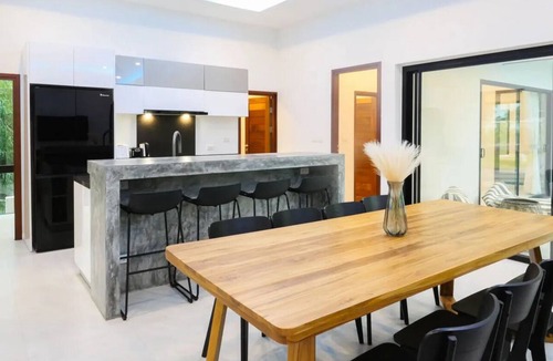 Lamai Villa | Modern 4-bedroom villa in Lamai with private pool and jungle views