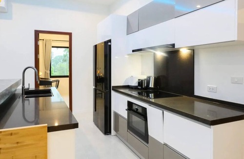 Lamai Villa | Modern 4-bedroom villa in Lamai with private pool and jungle views