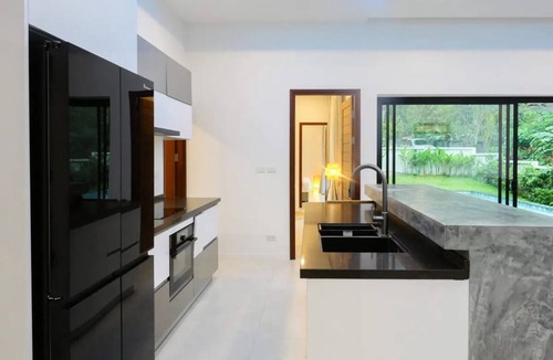 Lamai Villa | Modern 4-bedroom villa in Lamai with private pool and jungle views