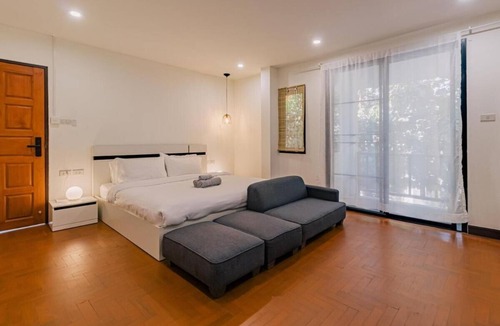 Wat Ket House | Modern Family House - 4 Bedrooms 5 Mins From Old Town With Gallery - Deja Home
