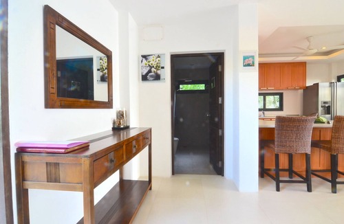 Bophut Villa | Modern Tropical Villa For Perfect Holidays