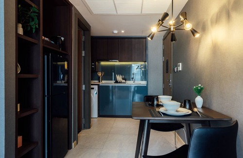 Huai Khwang Hotel | Montana Hotel & Residence