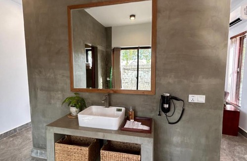 Siem Reap House | Monthly Pool Bungalow with Fast WIFI - Weekly Serviced