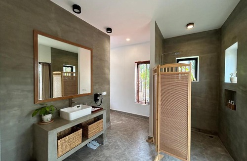 Siem Reap House | Monthly Pool Bungalow with Fast WIFI - Weekly Serviced