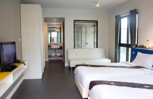Maha Phruttharam House | Motel ∙ 8 guests