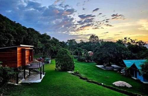 Phetchaburi House | Mountain Front Hut For 2 Rare Birds, Bikes, nature