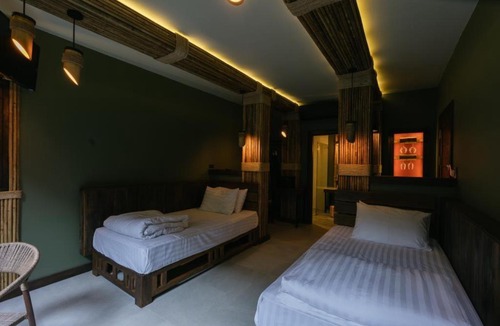 Vientiane Prefecture Resort | Nam Pien Yorla Pa