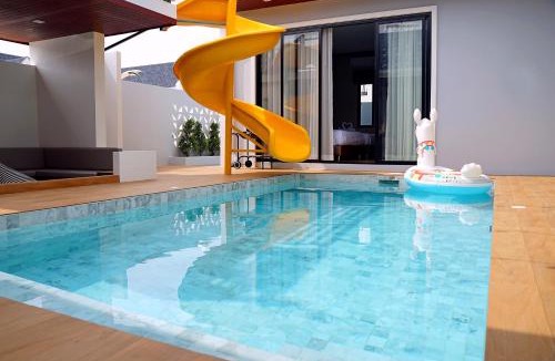 Huai Yai Villa | Nattarin Pool Villa Pattaya-Na Chom Thian