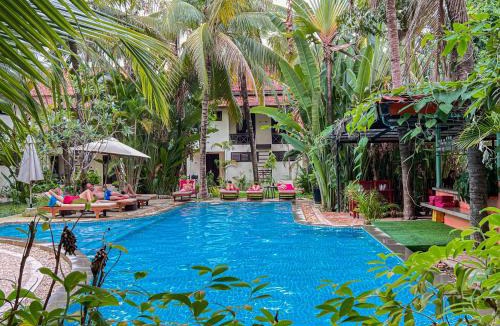 Sangkat Sla Kram Hotel | Natural Relax Villa