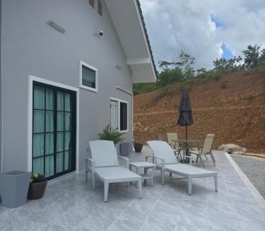 Tha Yu House | Natureville cozy home near Samet Nangshe