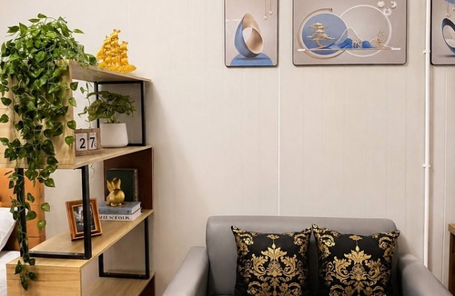 Racha Thewa House | Near BKK Homestay Airport