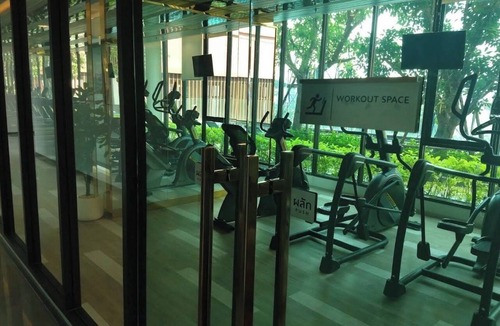 Suan Luang Condo | Near Train Station, City Center, and Super Market