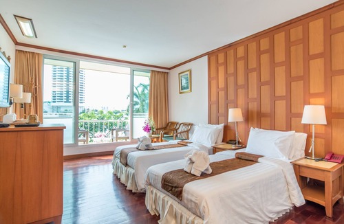 Phra Athit Hotel | New Siam Riverside