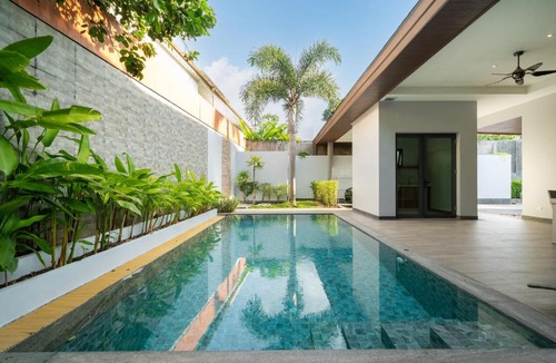 Choeng Thale Villa | Nicky Villa Luxury Private Haven in BangTao Laguna