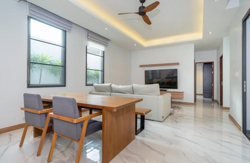 Choeng Thale Villa | Nicky Villa Luxury Private Haven in BangTao Laguna